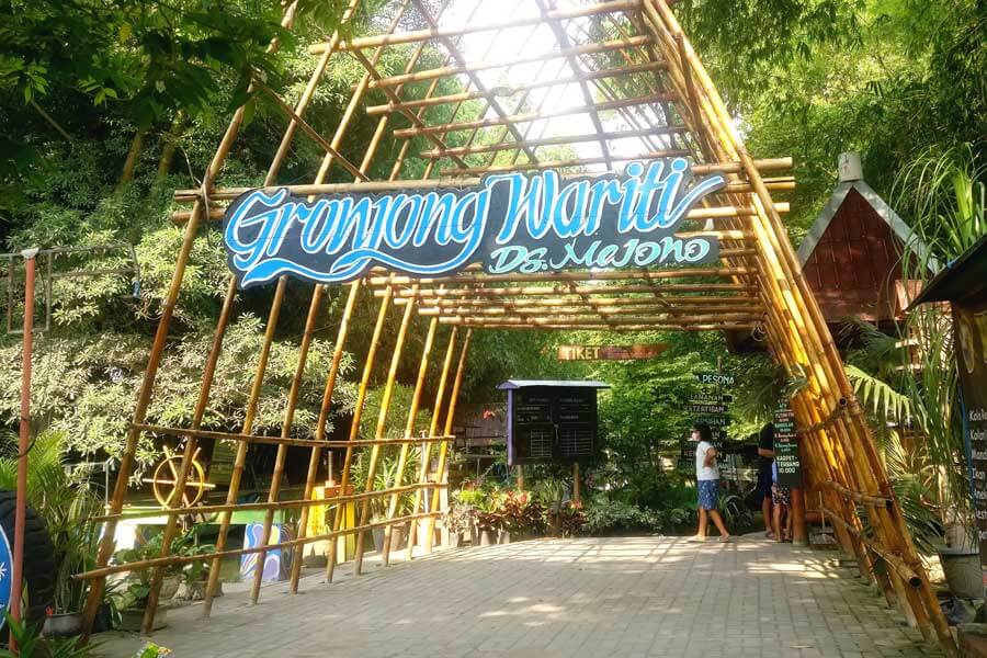 Tempat Wisata Gronjong Wariti