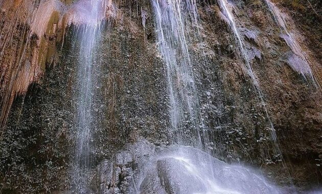 Air Terjun Ahatan