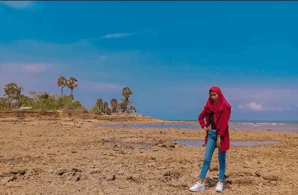 Pantai Batu Kerbuy