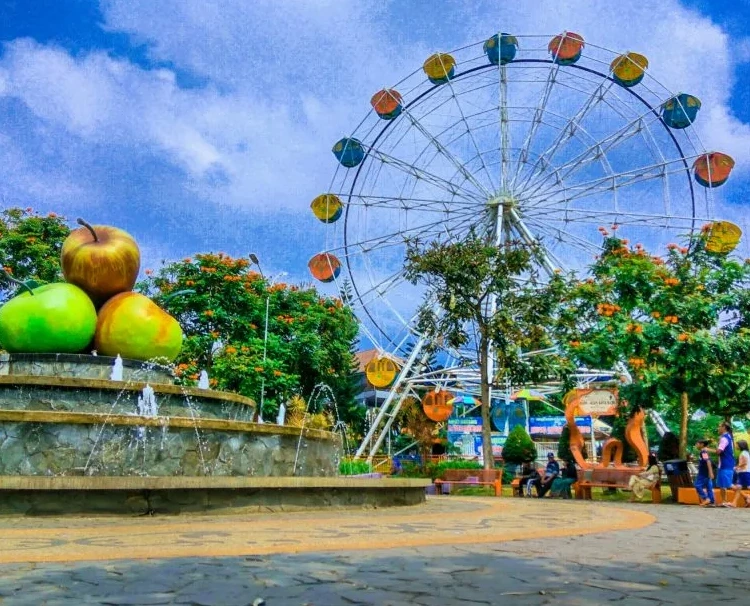 Syarat Pengunjung Alun-Alun Kota Batu