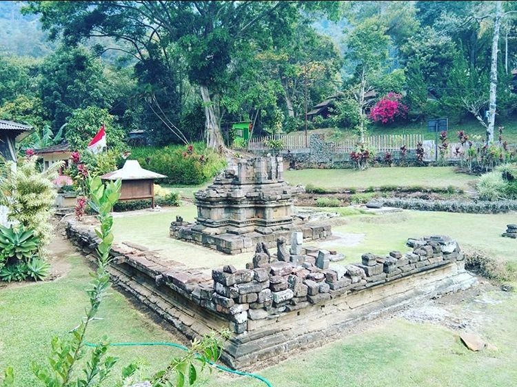 Informasi Mengenai Candi Songgoriti