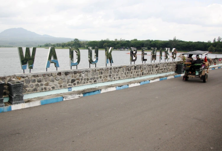 Ragam Keunikan Waduk Widas dan Menarik untuk Dikunjungi