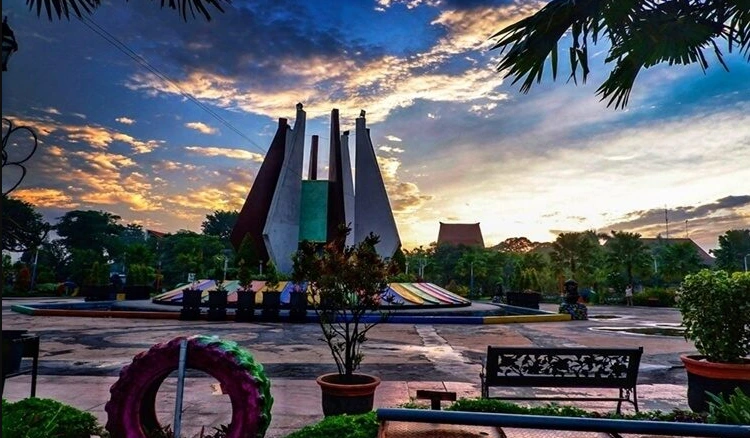 Informasi Penting Mengenai Alun-alun Mojokerto