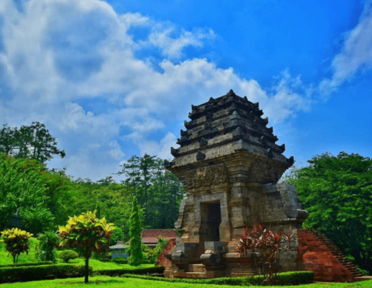 Beragam Keunikan Dalam Wisata Candi Jedong