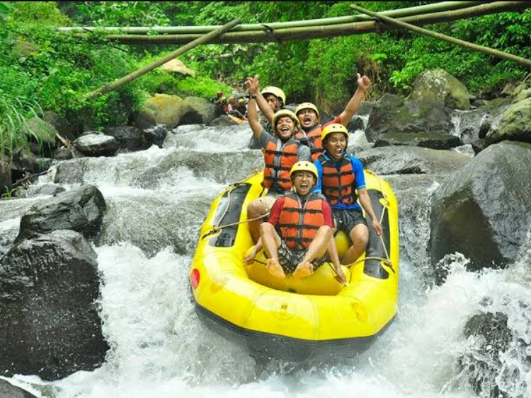 Sekilas Informasi Mengenai Wisata Obech Rafting Pacet