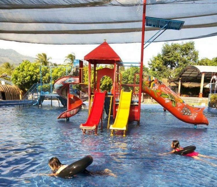 Informasi Tambahan Keraton Waterpark