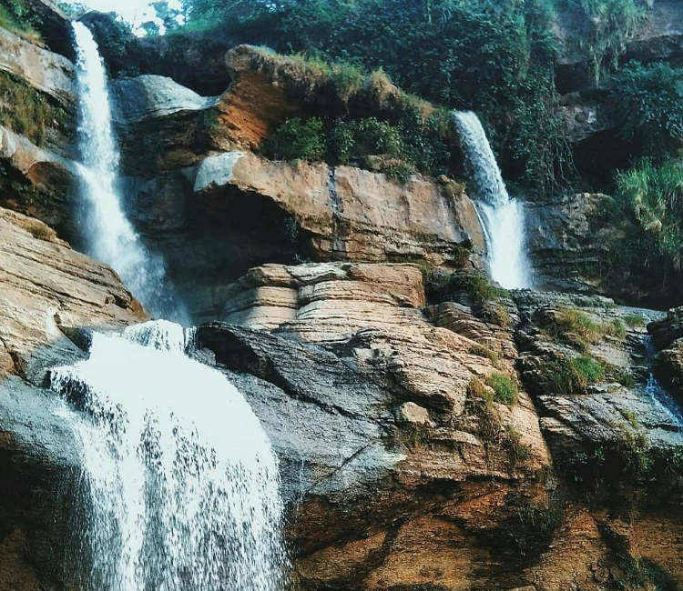 Pesona Air Terjun Kokok