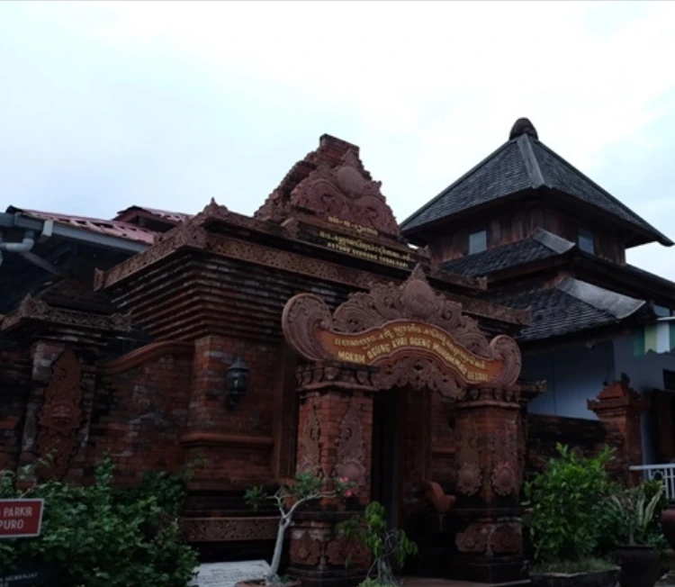 Mengenal Lebih Dekat dengan Masjid Tegalsari