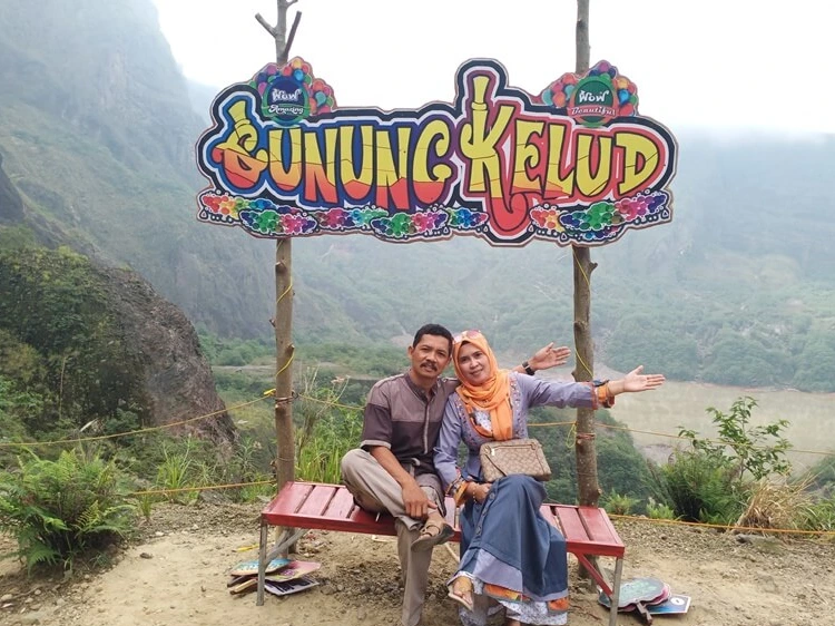 Pesona Gunung Kelud