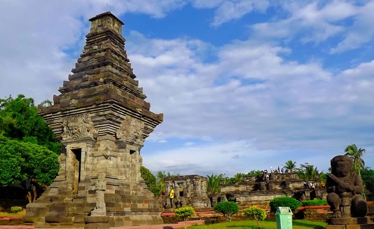 Rute Menuju Candi Penataran