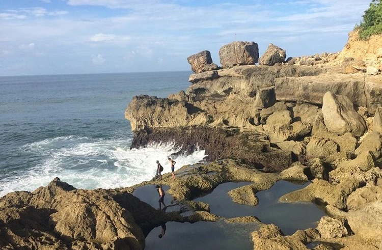 Tahapan Upacara Adat Larung Sesaji 