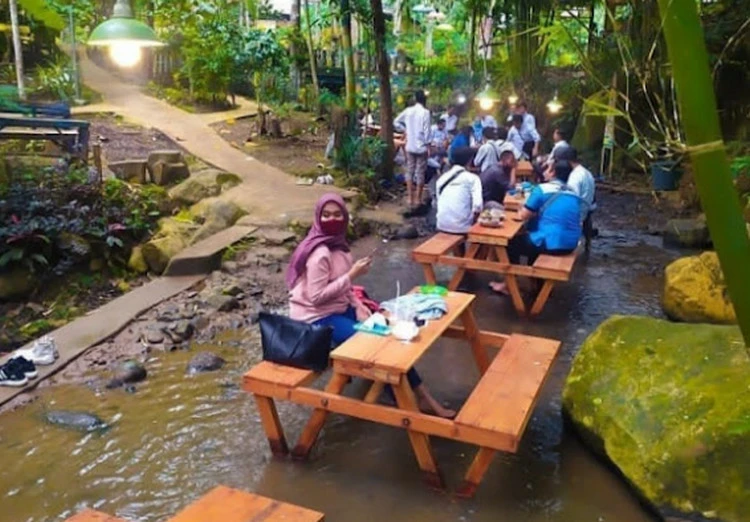 Ada apa di Sumber Biru