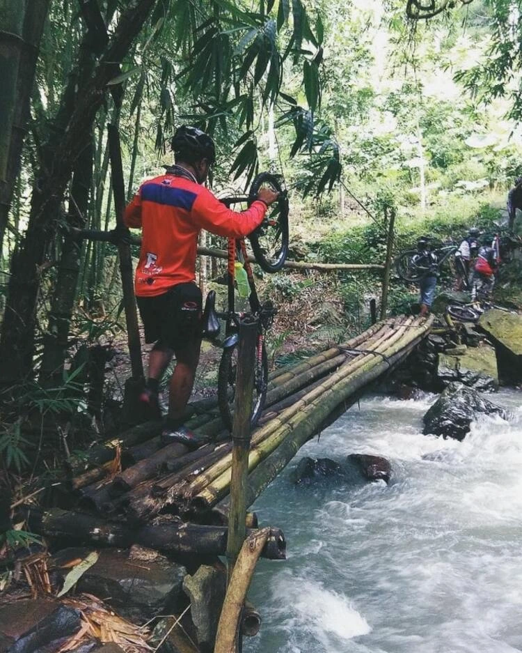 Alamat Menuju Air Terjun Antrokan