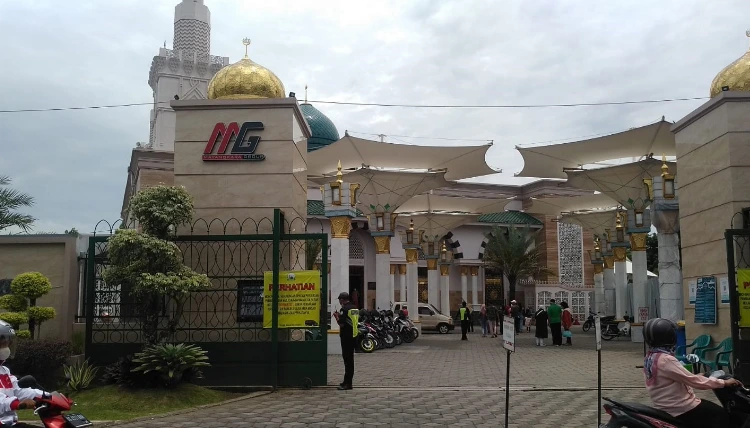 Pesona Masjid Ar Rahman