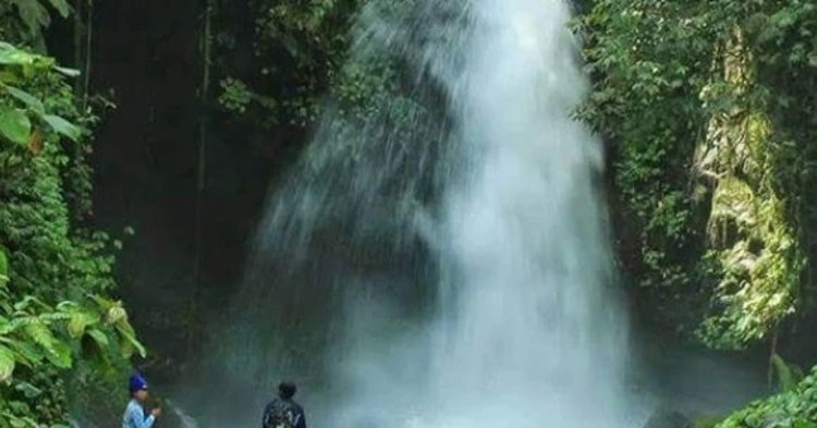 Air Terjun Cantik