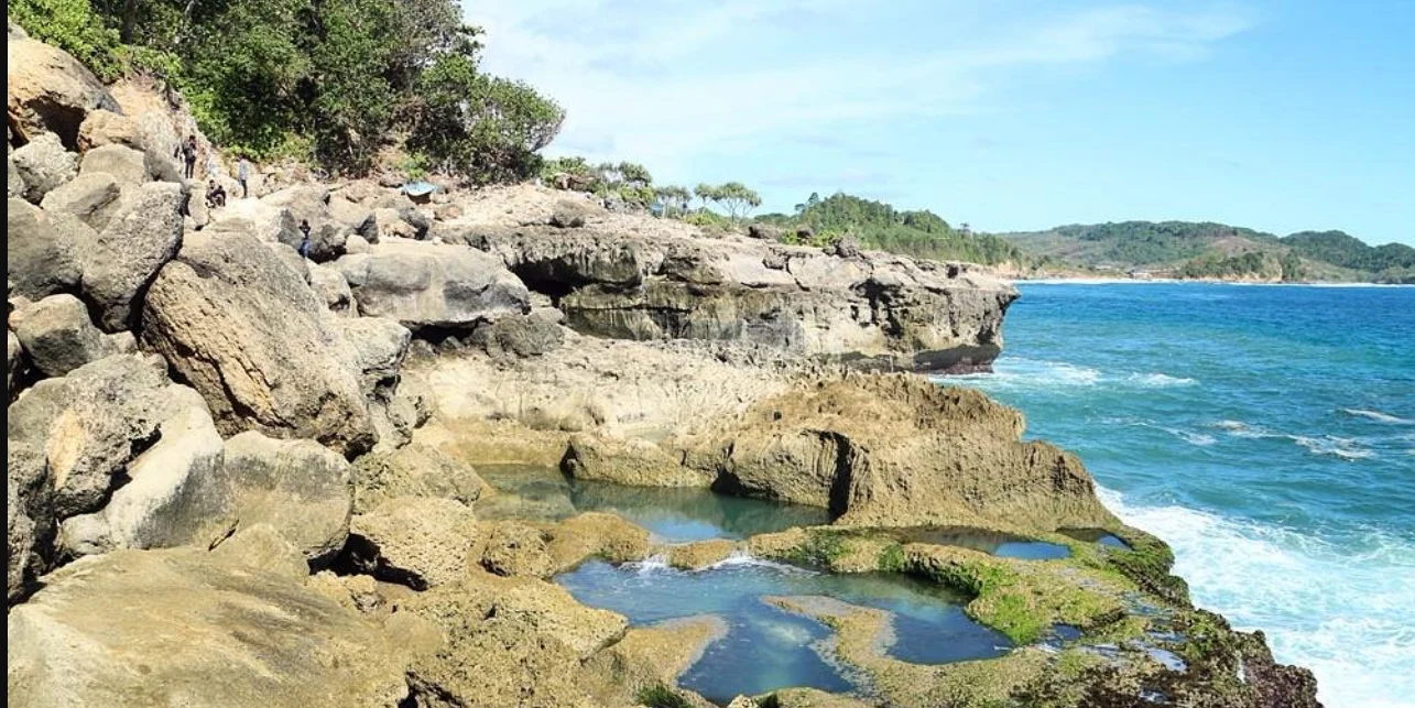 Pantai Kedung Tumpang