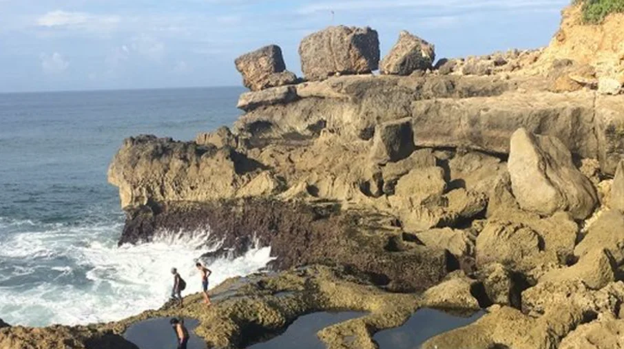 Pantai Kedung Tumpang