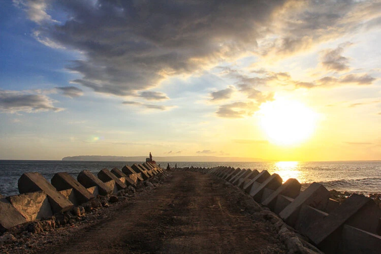 Jam Buka Pantai Puger