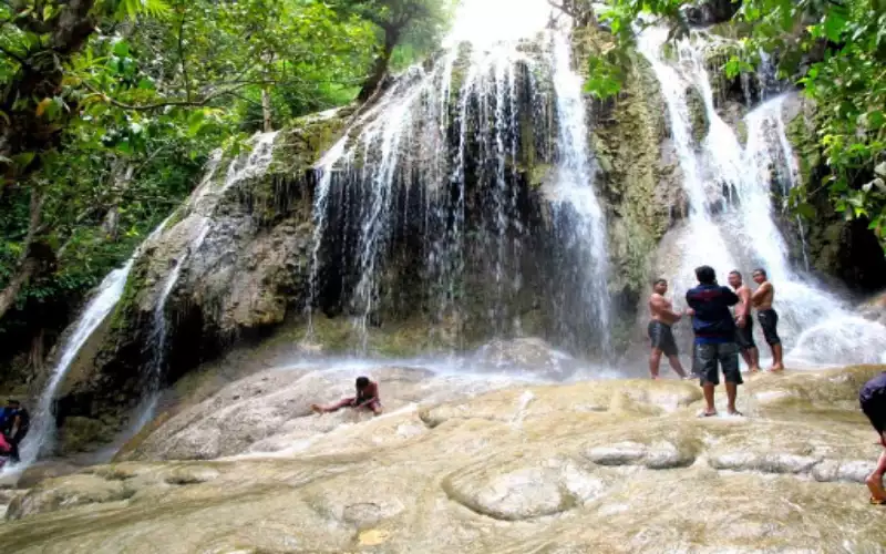 Air Terjun Grobogan Sewu Trenggalek