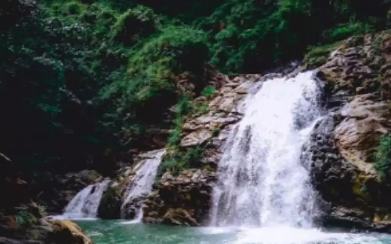 Air Terjun Kedung Panas Trenggalek