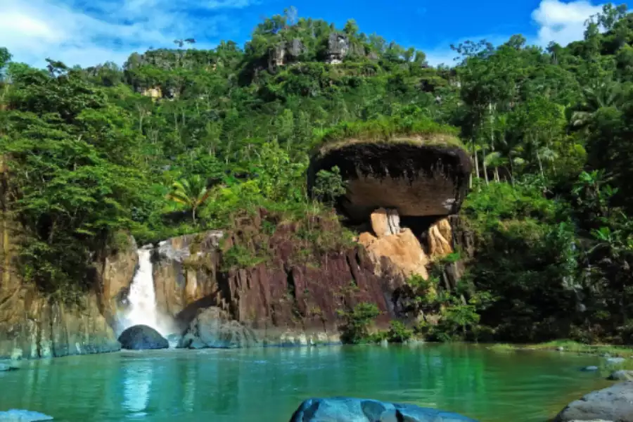 Air Terjun Jurug Waru Trenggalek