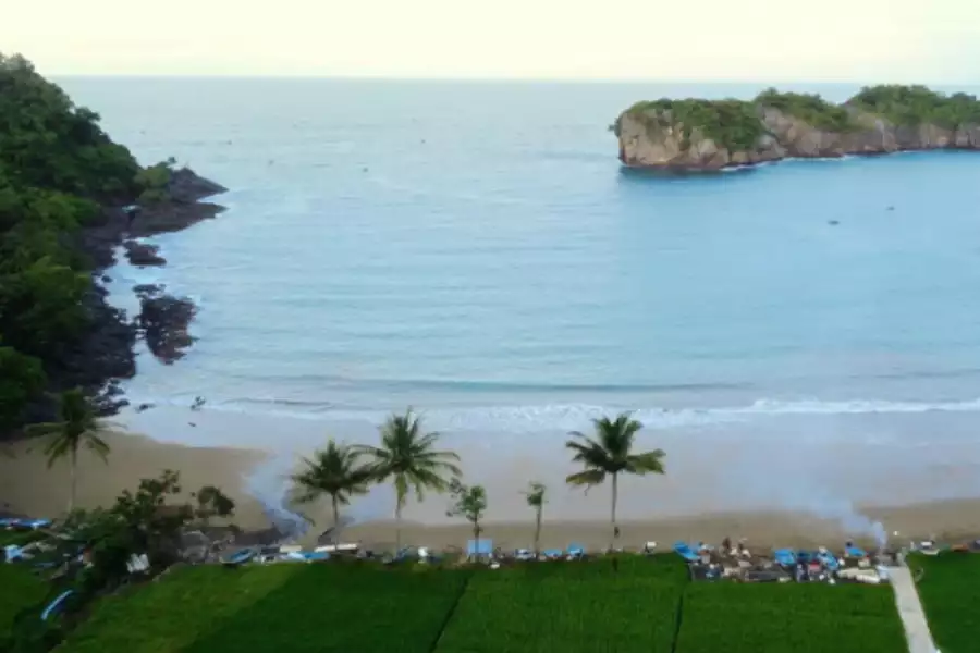 Pantai Kuyon Trenggalek