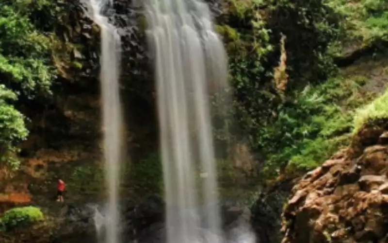 Air Terjun Jurug Menjalin Trenggalek