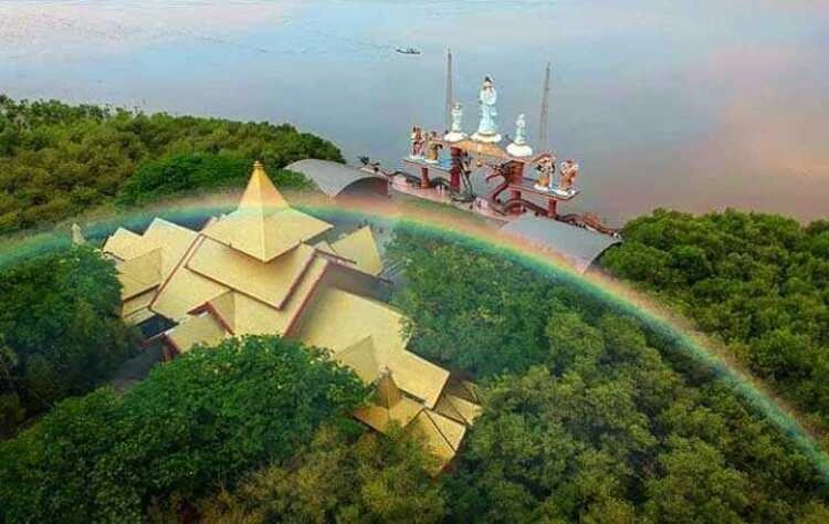 Daya Tarik Sanggar Agung Temple