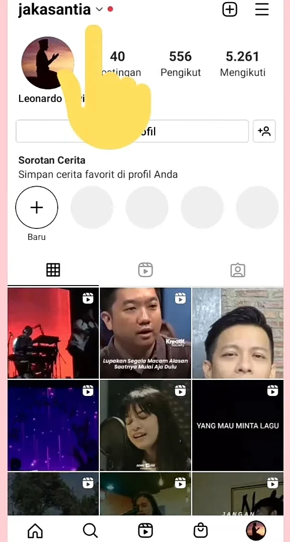 nama akun Anda