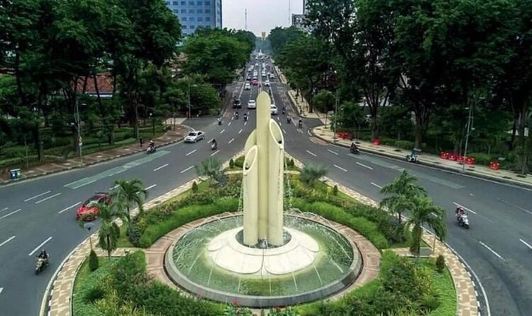 Daya Tarik Monumen Bambu Runcing