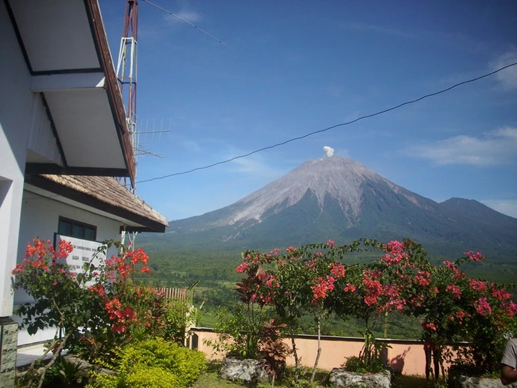 Harga Tiket Masuk Gunung Sawur