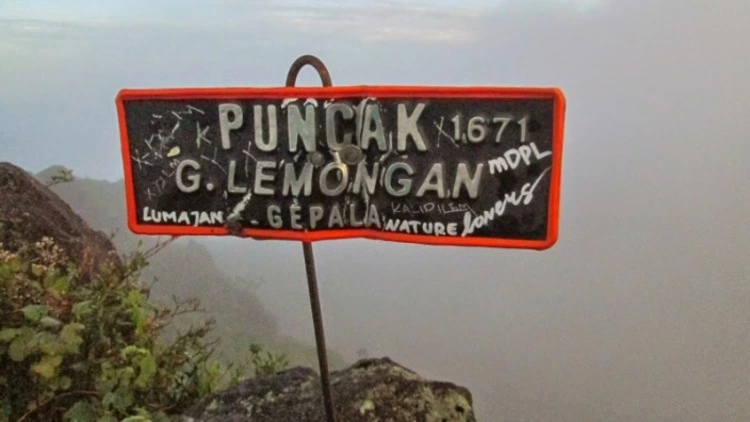 Jam Buka Gunung Lemongan