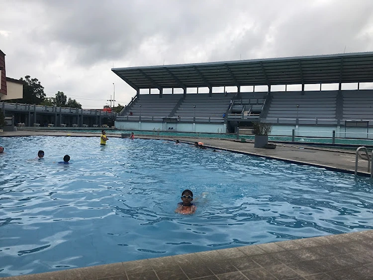 Kegiatan di Kolam Renang Veteran