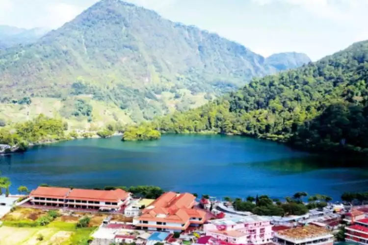 Telaga Sarangan Magetan