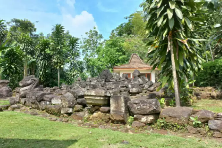 Candi Sadon Magetan