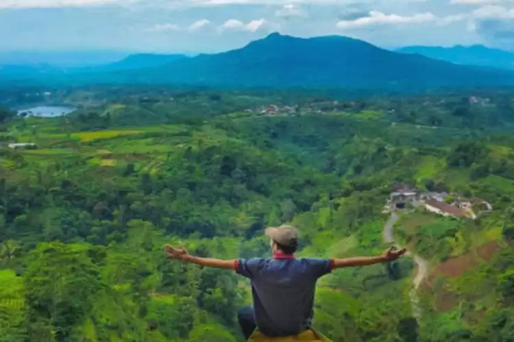 Puntok Geneng Magetan