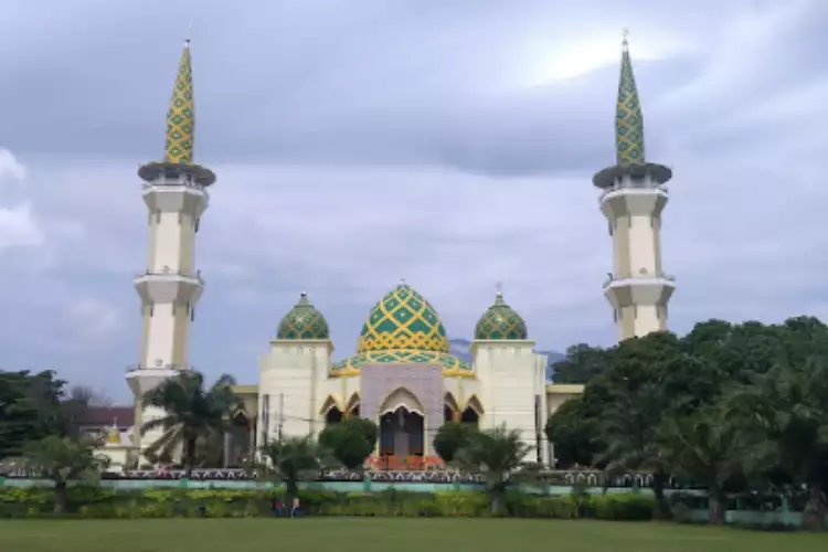 Masjid Agung Baitussalam Magetan